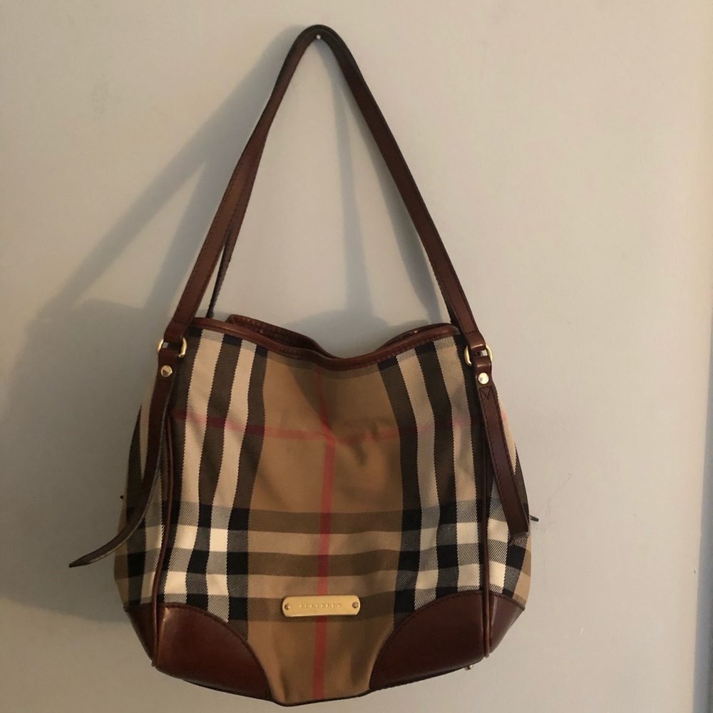 Burberry pocketbook